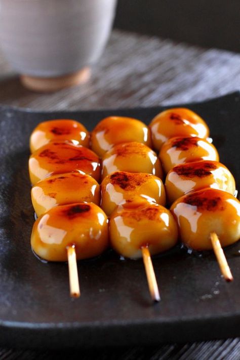 Mitarishi Dango - recipe at https://cookpad.com/us/recipes/147626-a-touch-of-japan-mitarashi-dango-to-make-even-when-abroad | All of the foods | Pinterest Dango Recipe, Mitarashi Dango, Burger Vegetarian, Japanese Dessert, Diet Vegetarian, Asian Desserts, Japanese Sweets, Japan Food, Puddings