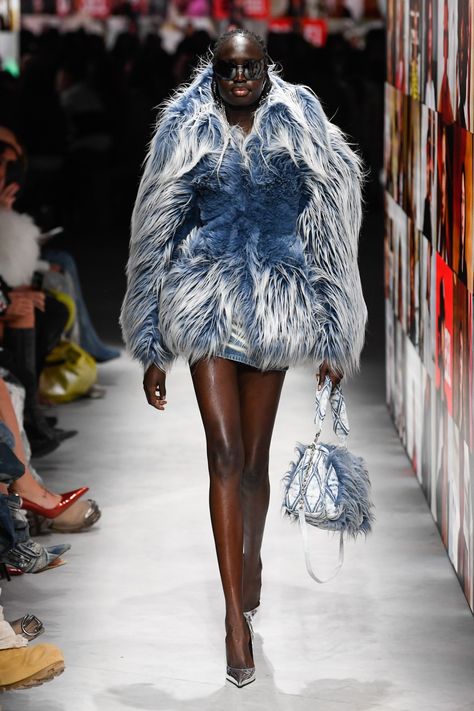 Winter Runway, 2024 Fashion Week, Denim Fashion Runway, Fur Runway, Fur Runway Fashion, Diesel Ss23 Runway, Diesel Resort 2024, Africa Chic, Diesel Fall Winter 2022