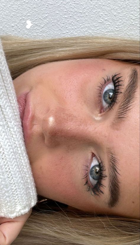 Smink Inspiration, Makijaż Smokey Eye, School Makeup, Cute Makeup Looks, Hooded Eyes, Make Up Looks, Clean Makeup, Natural Makeup Looks, Summer Makeup