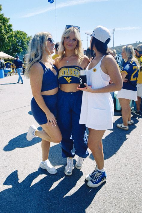 WVU gameday outfits Wvu Gameday Outfits, Wvu Game Day Outfit, Wvu Game Day, College Football Gameday, Wvu Football, Gameday Fits, College Gameday Outfits, Gameday Outfits, College Gameday