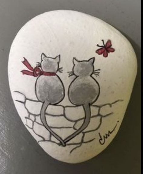 Couple Rock Painting Ideas, Pet Rocks Craft, Caillou Roche, Stone Drawing, Katt Grejer, Painted Rock Animals, Art Pierre, Stone Art Painting, Rock And Pebbles