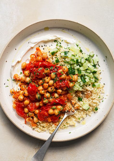 Cumin-Spiced Cherry Tomatoes Chickpeas Cumin Spice, Tomato Dishes, Whole Spices, Nigella Seeds, Cumin Seeds, Roasted Chickpeas, Easy Delicious Recipes, How To Cook Quinoa, Chickpeas