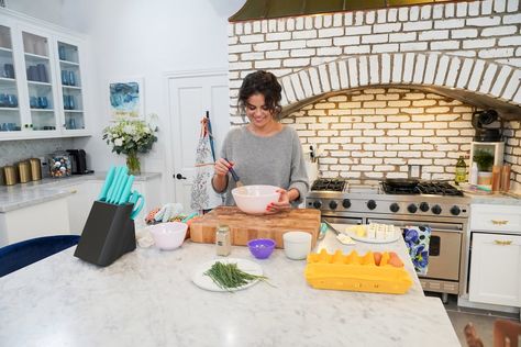 I've Never Met a Kitchen I've Wanted More Than Selena Gomez's — I Mean, Look at That Stove! Selena Gomez House, Pink Kitchenaid Mixer, Wall Stove, Daily Life Hacks, Selena Gomez Photos, Cook Up A Storm, Hbo Max, Gorgeous Kitchens, Marie Gomez