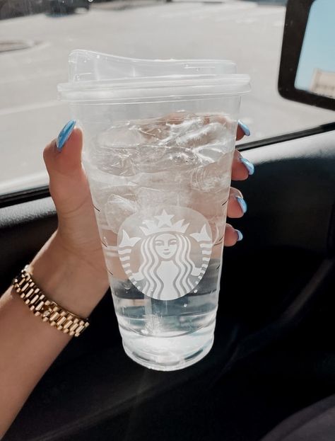 Drink Water Motivation, Water Aesthetic, Clear Cups, The Glow Up, Braids For Kids, Healthy Lifestyle Inspiration, Infused Water, Food Obsession, Favorite Drinks