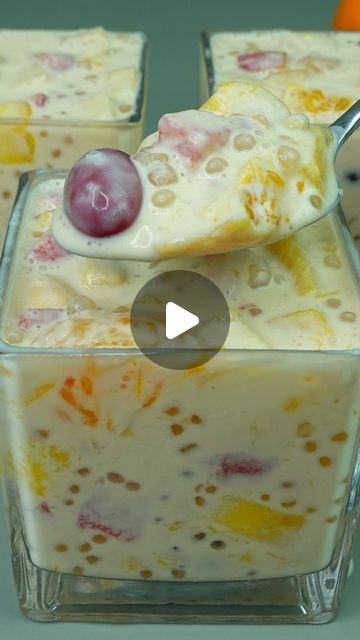 FOODIY REYNA on Instagram: "Fruit Tapioca Salad #dessert  #food  #foodporn  #reels  #reelsinstagram  #trending" Tapioca Fruit Salad Recipe, Fruit Deserts Recipes, Melon Dessert, Cute Christmas Crafts, Tapioca Dessert, Jelly Salad, Soft Drinks Recipes, Jelly Desserts, Smoothie Recipes Healthy Breakfast