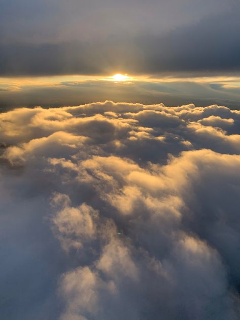 Took this while flying :) Flying Superpower Aesthetic, Fly Aesthetic, Flying Aesthetic, Pilot Life, Sky Scenery, Zodiac Characters, Character Aesthetics, Space Girl, How To Train Your Dragon