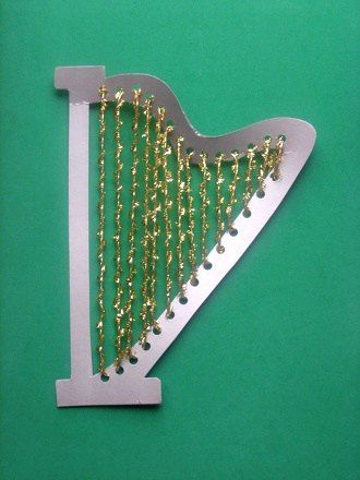 Harp Craft, Instrument Craft, St Patrick's Day Activities, Irish Harp, Irish Crafts, Diy Instruments, Music Week, Music Crafts, Jack And The Beanstalk