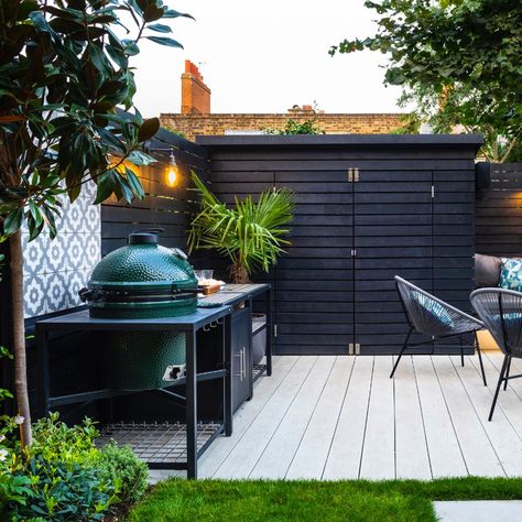 What is a kamado grill? | Ideal Home Fence Color Ideas, Exterior Wood Paint, Small Outdoor Kitchens, Outside Kitchen, Practical Garden, Kamado Grill, Outdoor Path, Outdoor Living Design, Fence Lighting