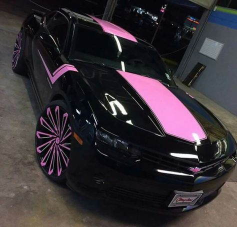 Black with a little pink Black Camaro, Camaro Car, Girly Car, Lux Cars, Sweet Cars, Pink Car, Best Luxury Cars, Classy Cars, Fancy Cars