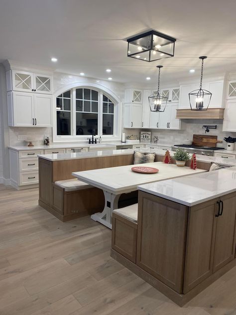 Cambria Lakedale, Kitchen Island Booth, Kitchen Island With Bench Seating, Dream Kitchen Island, Large White Kitchen, Barn House Interior, Barn House Design, Kitchen Banquette, Kitchen And Bath Remodeling