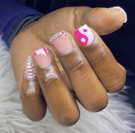 Braiders Nails, Acrylic Nails Short Square, Acrylic Nails Pretty, Drippy Nails, Acrylic Nails Short, Nails Acrylic Short, Girls Nail Designs, Nails Short Square, Diy Acrylic Nails