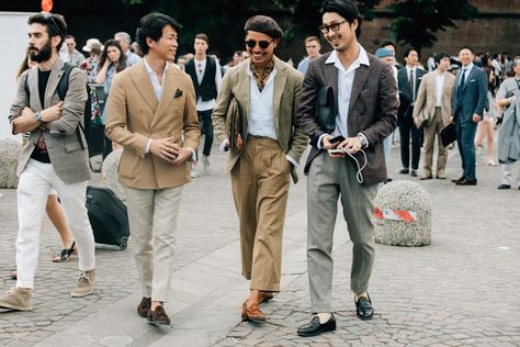 The Best Street Style from Pitti Uomo 92 Photos | GQ Pitti Uomo Summer, Italy Men, Menswear Inspiration, Summer Street Style, Best Dressed Man, Mens Fashion Inspiration, Fashion Friday, Summer Street, The Best Street Style