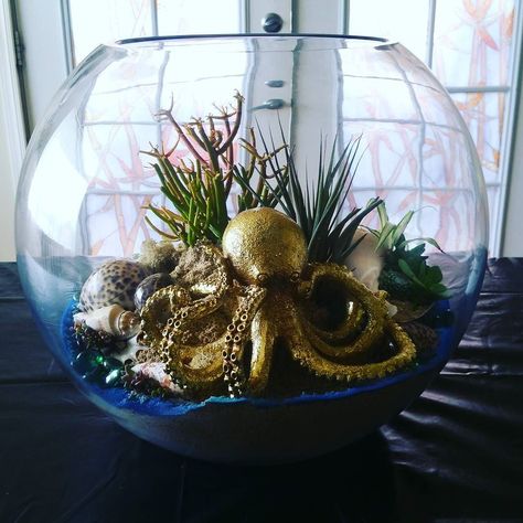 Flower Pokemon, Ocean Terrarium, Flower Trailer, Flower Movie, Ocean Room Ideas, Flower Bookey, Ocean Bathroom Decor, Nautical Office, Flower Film