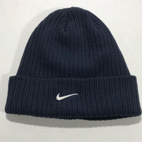 Nike Unisex OS beanie/winter hat. Beenie Man 90s, Nike Beanie, Beenie Man, Men 90s, Mens Beanie, Blue Nike, Dark Navy Blue, Winter Hat, Dark Navy