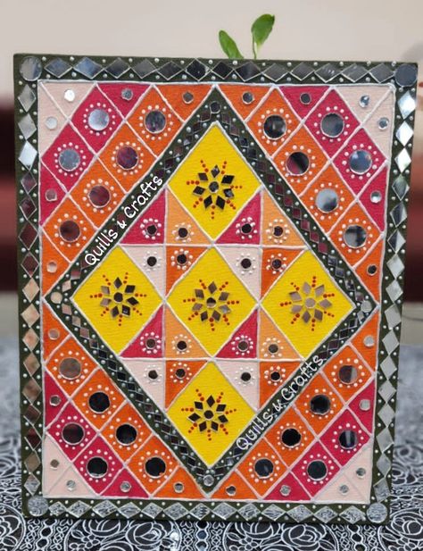 Mirror Work On Paper, Mirror Work Mandala, Mirror Work On Canvas, Lippan Art Design Mirror Work On Canvas, Lippan Art Design Mirror Work Square, Lipan Art Mirror Work Diy Square, Painting With Mirror Work, Lippan Painting, Lippan Art Design Mirror Work