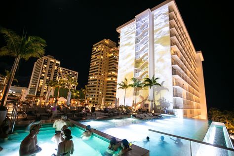 Experience the enchanting poolside ambiance of 'Alohilani Resort Waikiki Beach under the starlit Waikiki sky. 🌌 Let Awaken Travels arrange your evening escape to this stunning locale, where the city's energy meets the calm of the ocean. Waikiki Beach, The Calm, The Ocean, Energy, Let It Be, Quick Saves