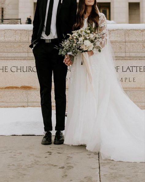 Lds Wedding Pictures, Lds Temple Wedding, Lds Wedding Photos, Temple Marriage Lds, Lds Temple Wedding Pictures, Mesa Temple Wedding Photos, Lds Temple Wedding Photography, Wedding Planning Pictures, Temple Wedding Pictures