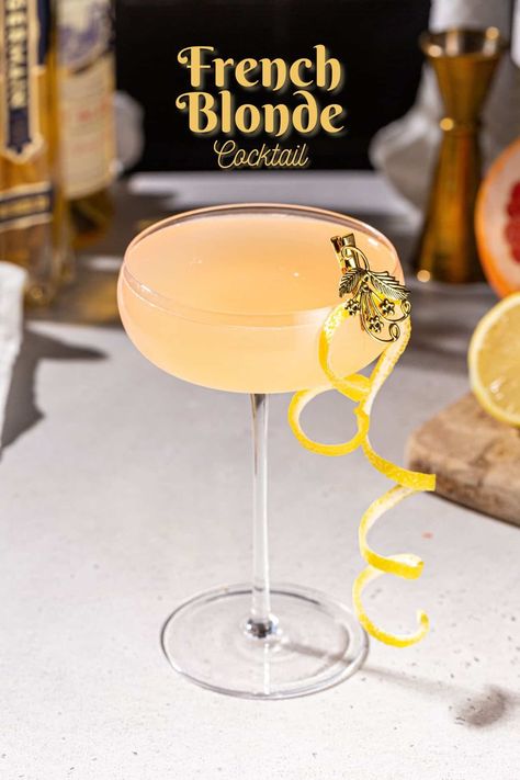 The French Blonde cocktail recipe is so delicious, and reportedly a favorite cocktail of Taylor Swift! Grapefruit juice and Lillet Blanc are the stars of this drink, and they go so well with elderflower liqueur, lemon and gin. This beauty of a cocktail is easy to make at home, but elegant enough for any fancy event! Perfect for a bachelorette party, hen night or even Valentine's Day cocktails! French Blonde Cocktail, French Blonde Cocktail Recipe, Lillet Blanc Cocktails, Gin And Grapefruit, Elderflower Drink, French Blonde, Grapefruit Drink, Easy Gin Cocktails, Best Gin Cocktails