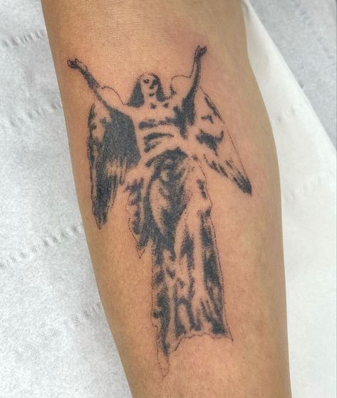 angel aesthetic tattoo black work Angel Aesthetic Tattoo, Dark Angel Tattoo Men, Angel Tattoo Leg, Angel Shoulder Tattoo, Gothic Angel Tattoo, Traditional Angel Tattoo, Biblical Angel Tattoo, Seraphim Tattoo, Lucifer Tattoo