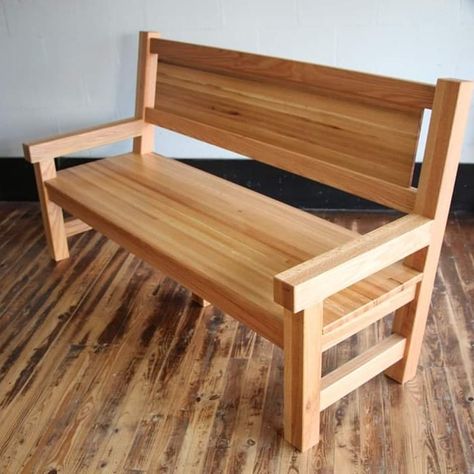 Bench Wood Design, Bench Diy Outdoor, Wooden Bench Diy, Diy Wooden Furniture, Wooden Chair Plans, Cedar Furniture, Advanced Woodworking Plans, Chair Design Wooden, Diy Wooden Projects