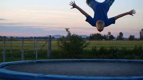 Kids with ADHD / ADD are often labeled unruly for behaviors they can't control. Help students with poor impulse control to concentrate on learning—and shining. Outdoor Trampoline, Best Trampoline, Impulse Control, Free Ipad, Trampoline Workout, Flipped Classroom, Trampoline Park, Trampolines, Blended Learning