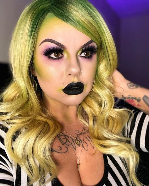 Beetlejuice Makeup Female Easy, Beetlejuice Makeup Glam, Beetlejuice Makeup Female, Make Up Halloween, Beetlejuice Makeup, Makeup Clown, Halloween Makeup Clown, Beetlejuice Costume, Beetlejuice Halloween