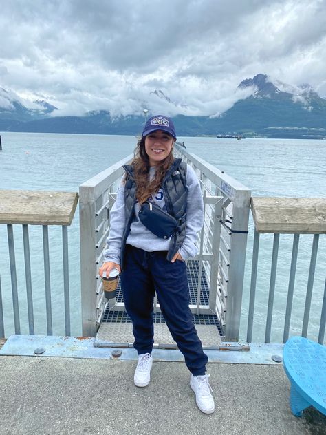 #AlaskaFit #HikingFit Cute Outfits For Alaska, Alaska Fashion Summer, Alaska Spring Outfits, Alaska Outfits October, Canada Vacation Outfits, Alaska Outfits Spring, Alaska In July Outfits, Alaska Fall Outfits, Cute Layered Outfits Winter