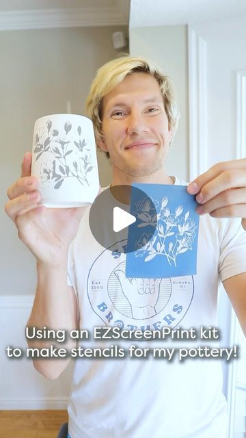 EZScreenPrint on Instagram: "Using an EZScreenPrint starter kit to make stencils for printing on pottery! I love using these stencils for surface decoration, and they make putting my illustrations onto my pieces so much faster. The stencils are reusable, as well as useable on fabric, wood, glass, leather, metal— you name it, you can probably print on it! What do you guys think?" Underglaze Ideas, Pottery Underglaze, Pottery Making Illustrated, Mono Printing, Stencil Printing, Advanced Ceramics, Flower Outline, Pottery Videos, Surface Decoration