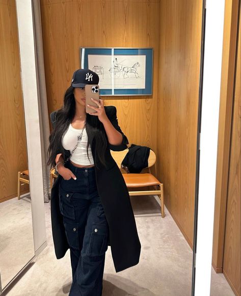 Thick Baddie Outfits, Thick Baddie, Girls Dress Outfits, Fly Outfit, Chic Winter Outfits, Winter Fashion Outfits Casual, Effortlessly Chic Outfits, Classy Casual Outfits, Mode Streetwear