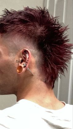 Womens Mohawk Short, Spikey Mohawk, Short Liberty Spikes, Semi Mohawk, Mowhak Hairstyle Mens, Mullet Hawk, Short Mohawk Hairstyles, Pixie Cut Men, Color Mullet