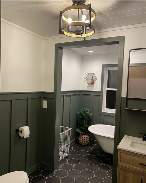 Wainscoting Bathroom Black Floor, Dark Bathroom Wainscotting, Dark Green Board And Batten Bathroom, Wainscotting Paint Ideas, Dark Green Wainscoting Bathroom, Half Wood Panel Walls Bathroom, Gray Beadboard Bathroom, Dark Green And White Bathroom, Painted Beadboard Bathroom