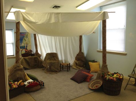 Bible Bazaar:  Carpet tubes and muslin tent, baskets of fake fruit and cloth, pillows, burlap. Worship Photos, Egypt Vbs, Bible Museum, Tube Crafts, Journey To Bethlehem, Bethlehem Christmas, Vbs Themes, Stone Soup, Christmas Program