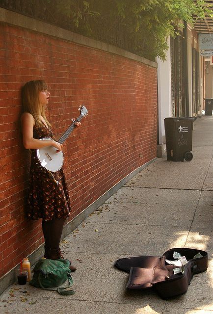 Why you should try busking: Yes, even you! Street Guitarist Aesthetic, Street Musician Aesthetic, Street Guitarist, Musicians Photography, Street Musicians, Street Performer, Street Music, Musician Photography, Street Musician