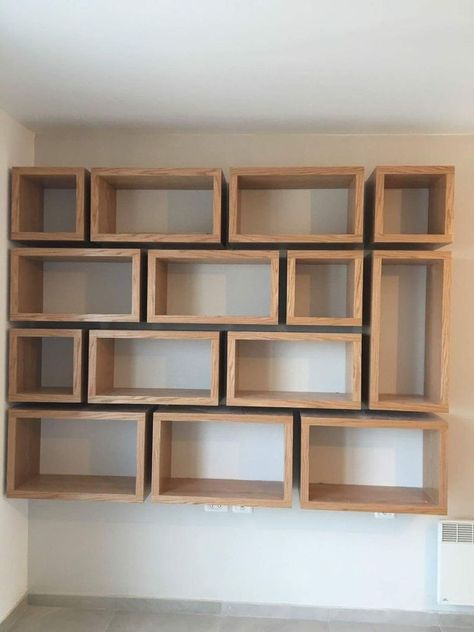 Nerd Display, Modern Wall Wine Rack, Modern Bookcase Design, Speaker Stands Diy, Boxes Ideas, Home Decor Storage, Creative Bookshelves, Diy Furniture Videos, Home Decor Shelves