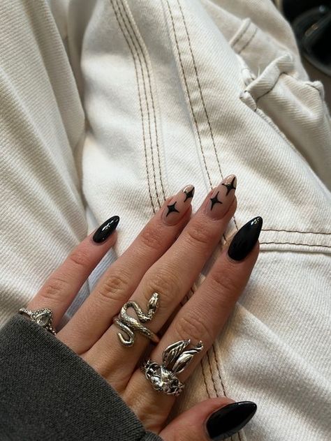 Black Almond Nails, Unghie Sfumate, Black Acrylic Nails, Grunge Nails, Almond Acrylic Nails, Black Nail Designs, Her Nails, Dream Nails, Fancy Nails