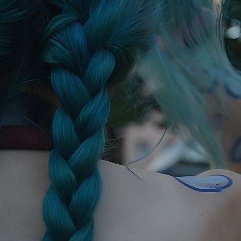 Jinx Blue Hair, Jinx Core Aesthetic, Jinx Hairstyle, Jinx Moodboard, Jinx Hair, Jinx Core, Jinx Aesthetic, Arcane Oc, Luna Aesthetic