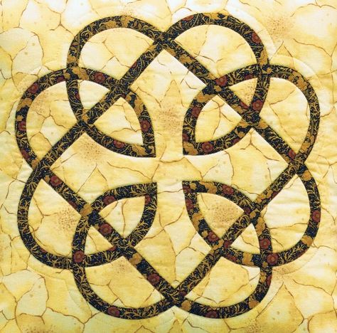 Making a Celtic Quilt – Selecting Fabrics – Beth Ann Williams Celtic Quilt Patterns, Celtic Knot Quilt, Knot Quilt, Knot Pillows, Celtic Quilt, Tape Projects, Choosing Fabric, Knot Pillow, Celtic Patterns