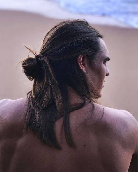 Men Ponytail, Mens Long Hair, Mens Ponytail Hairstyles, Long Hair Ponytail Styles, Long Ponytail Hairstyles, Man Ponytail, Loose Bun, Hair Guys, Trendy Mens Hairstyles