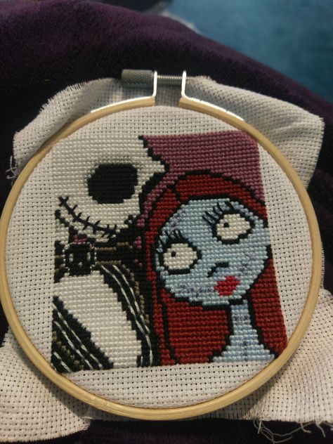 Corpse Bride Alpha Pattern, Tim Burton Cross Stitch, Jack And Sally Cross Stitch, Nightmare Before Christmas Cross Stitch, Sally The Nightmare Before Christmas, Hand Knitting Diy, Embroidery Lessons, Halloween Cross Stitches, Bead Embroidery Patterns