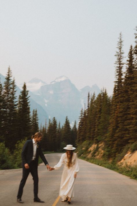 Mountain Lake Wedding Photos, Elopement Dress Mountain, Banff Elopement Summer, Banff Wedding Photos, Summer Mountain Engagement Photos, Hiking Elopement Photos, Mountain Lake Elopement, Wedding Photos Mountains, Casual Mountain Wedding