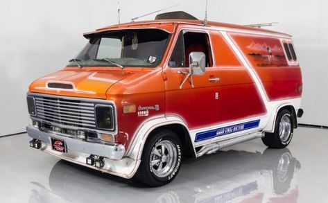 1976 Chevrolet “Good Times” Custom Van #ForSale #Chevrolet, #Vanning - https://barnfinds.com/1976-chevrolet-good-times-custom-van/ Custom Vans For Sale, Bus Build, Chevrolet Van, Gmc Vans, Ram Van, Vintage Bus, Speed Demon, Old School Vans, Chevy Van