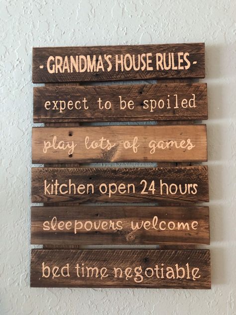 Hawaiin Decor, Pallet Heart, Grandkids Room, Grandma Sign, Joy Sign, Pallet Christmas Tree, Grandma's House, Wooden Picture Frames, House Rules