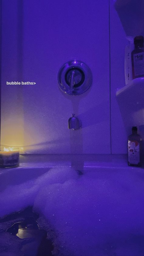 Bubble Bath Aesthetic, Lilac Bathroom, Shower Aesthetic, Aesthetic Bath, Bath Aesthetic, Gross Things, Shower Pics, Bubble Baths, Dream Shower