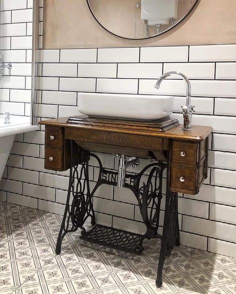 Rustic Glam Bathroom, Singer Table, Old Sewing Machine Table, Sewing Table Repurpose, Singer Sewing Tables, Glam Bathroom, Garage Bathroom, Loft Bathroom, New Bathroom Ideas