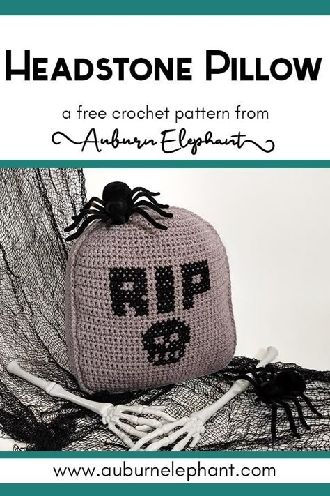 Not too spooky! This Plush Headstone Pillow is great for Halloween or any time! Crochet Halloween Patterns Free, Dragon Eyes, Fall Crochet Patterns, Halloween Pillow, Halloween Crochet Patterns, Crochet Pillows, Crochet Fall, Halloween Pillows, Holiday Crochet