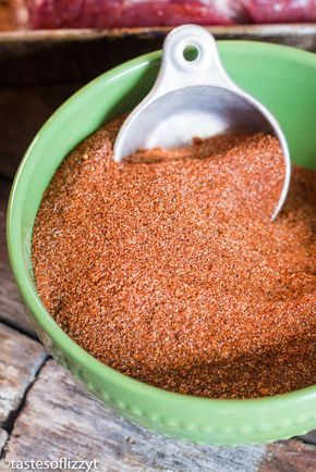 A smoky, sweet & spicy pulled pork rub that is perfect for smoking pork! You can also use this homemade spice blend for slow cooker pulled pork. Pulled Pork Spice Rub, Pulled Pork Rub Recipe, Pulled Pork Rub, Pork Rub Recipe, Pork Dry Rubs, Spicy Pulled Pork, Pork Spices, Homemade Dry Mixes, Dry Rub Recipes