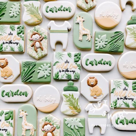 Safari Sugar Cookies, Baby Bottle Cookies, Safari Baby Shower Cake, Gender Neutral Baby Shower Themes, Safari Cookies, Baby Boy Birthday Cake, Royal Iced Cookies, Cookies Theme, Floral Foliage