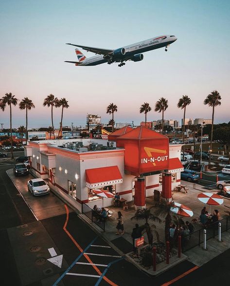 In N Out Burger Wallpaper, Inn N Out, Los Angeles Wallpaper, Los Angeles Airport, In-n-out Burger, Airplane Wallpaper, Beautiful Nature Wallpaper Hd, Los Angeles International Airport, Travel Wallpaper