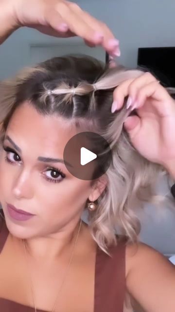 Cool Hairstyles For Short Hair Easy, Short Hair Softball Hairstyles, Cute Short Hair Updos Simple, Short Up Do, Easy Up Do For Short Hair, Hair Dues For Short Hair, Cute Simple Short Hairstyles, Easy Side Braids For Medium Hair, Short Hair Pool Hairstyles