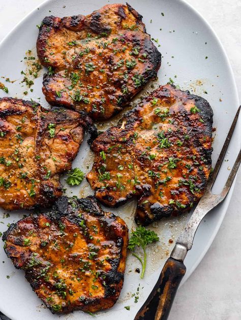 Grilled Pork Chops Best Pork Chop Marinade, Pork Chop Marinade Recipes, Best Meat Dishes, Baked Stuffed Pork Chops, Pork Chops Bone In, Homemade Marinade, Pork Chop Marinade, Pork Chop Recipes Grilled, Marinated Pork Chops